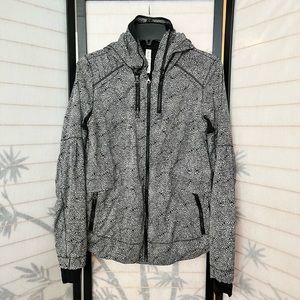 LULULEMON | running jacket | size 8